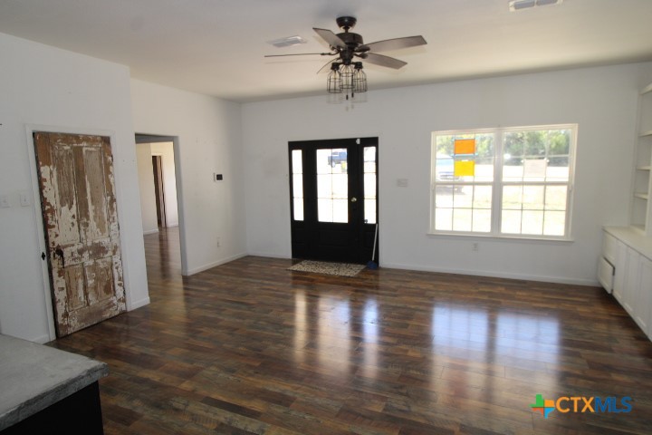 536 E Third Street Property Photo 3