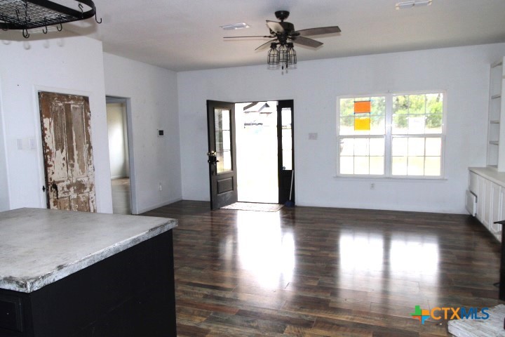 536 E Third Street Property Photo 4