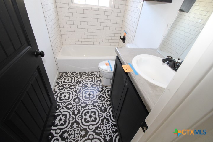 536 E Third Street Property Photo 15