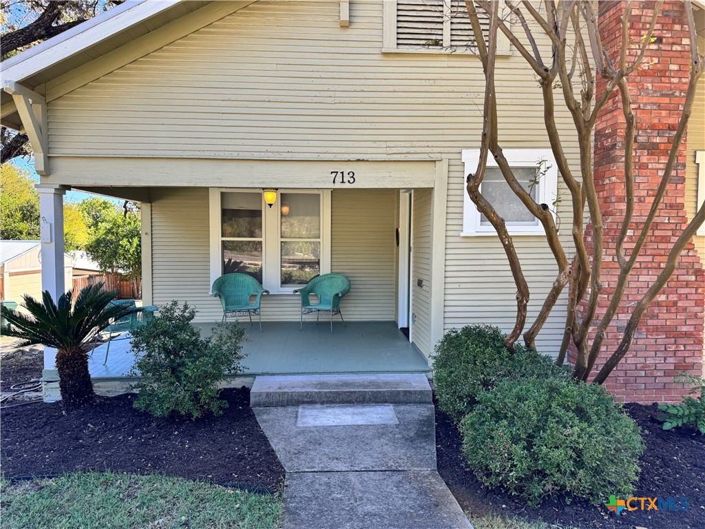 713 Burleson Street Property Photo 2