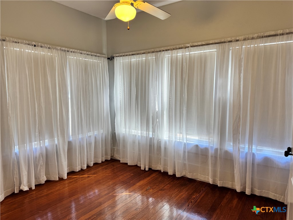 713 Burleson Street Property Photo 4