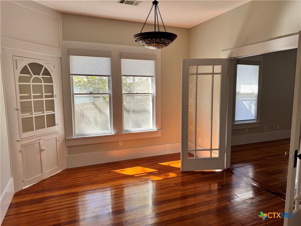 713 Burleson Street Property Photo 10