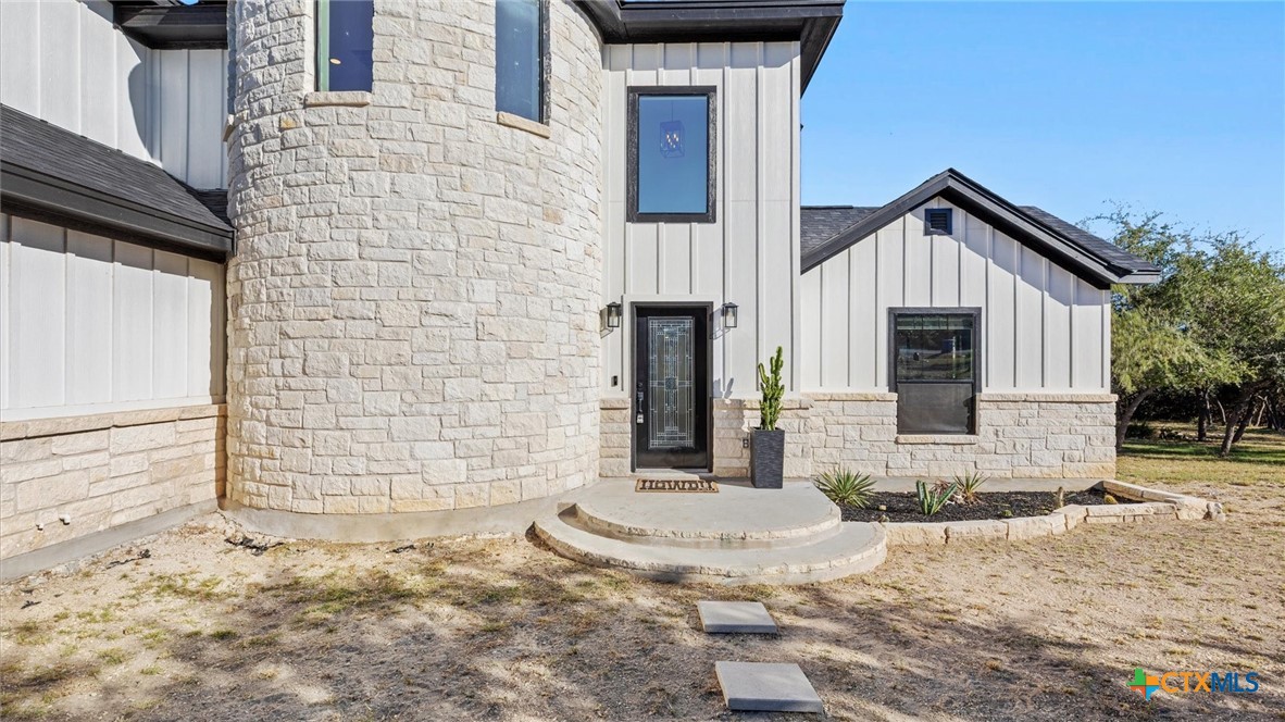 411 Cielo Vista Property Photo 2