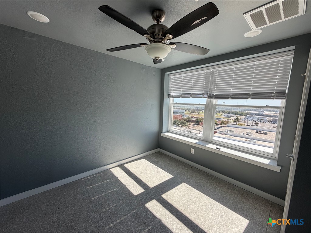 103 East Central Avenue Property Photo 16