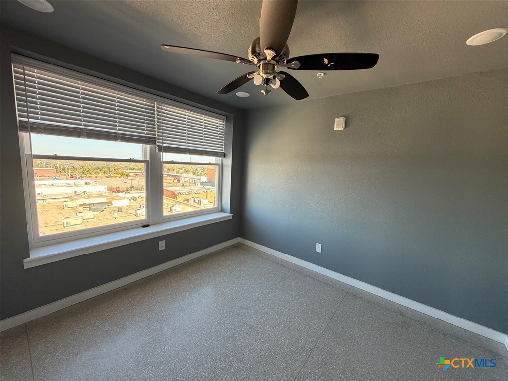 103 East Central Avenue Property Photo 19