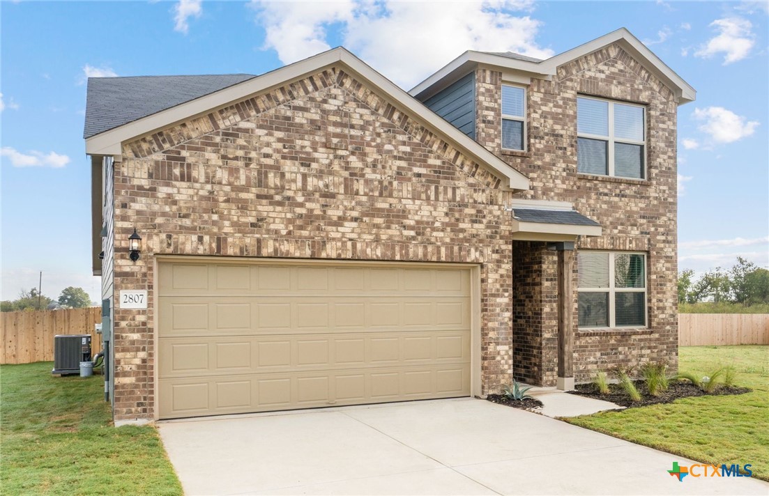 2807 Dimmit Drive Property Photo 4