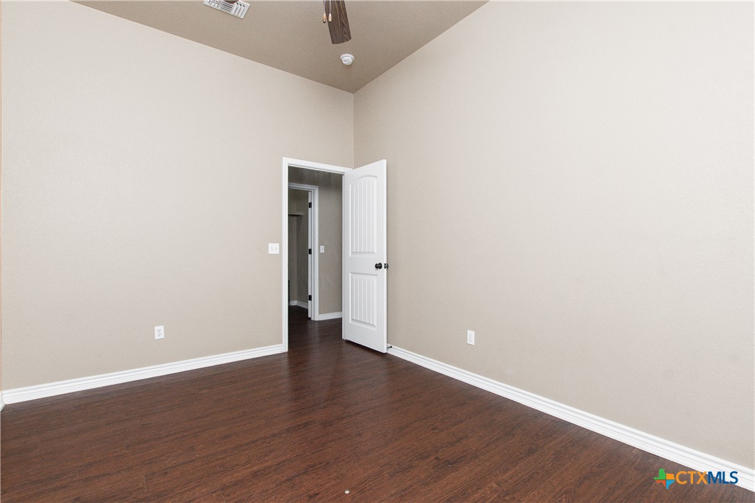 502 Sladecek Drive A Property Photo 12