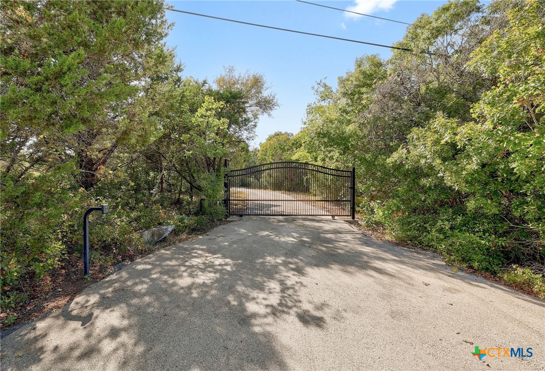 15121 Honeycomb Hollow Property Photo 27