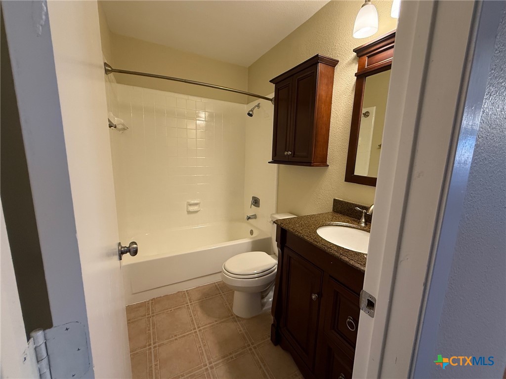 758 Briarbend Drive Property Photo 23