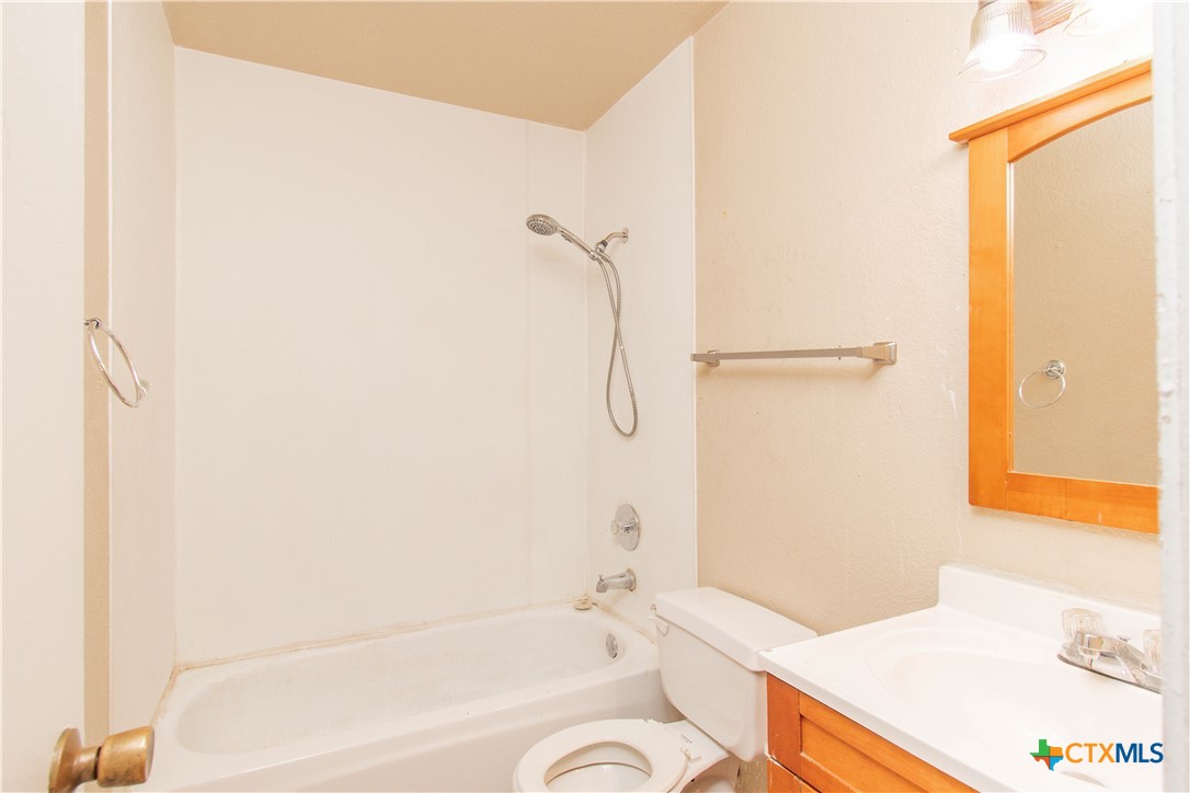 1602 Benttree Drive A Property Photo 10