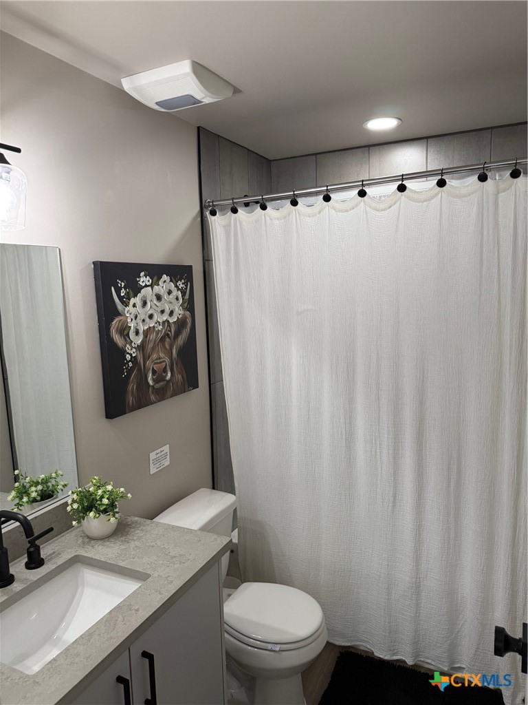 252 Lexington Pass Property Photo 8