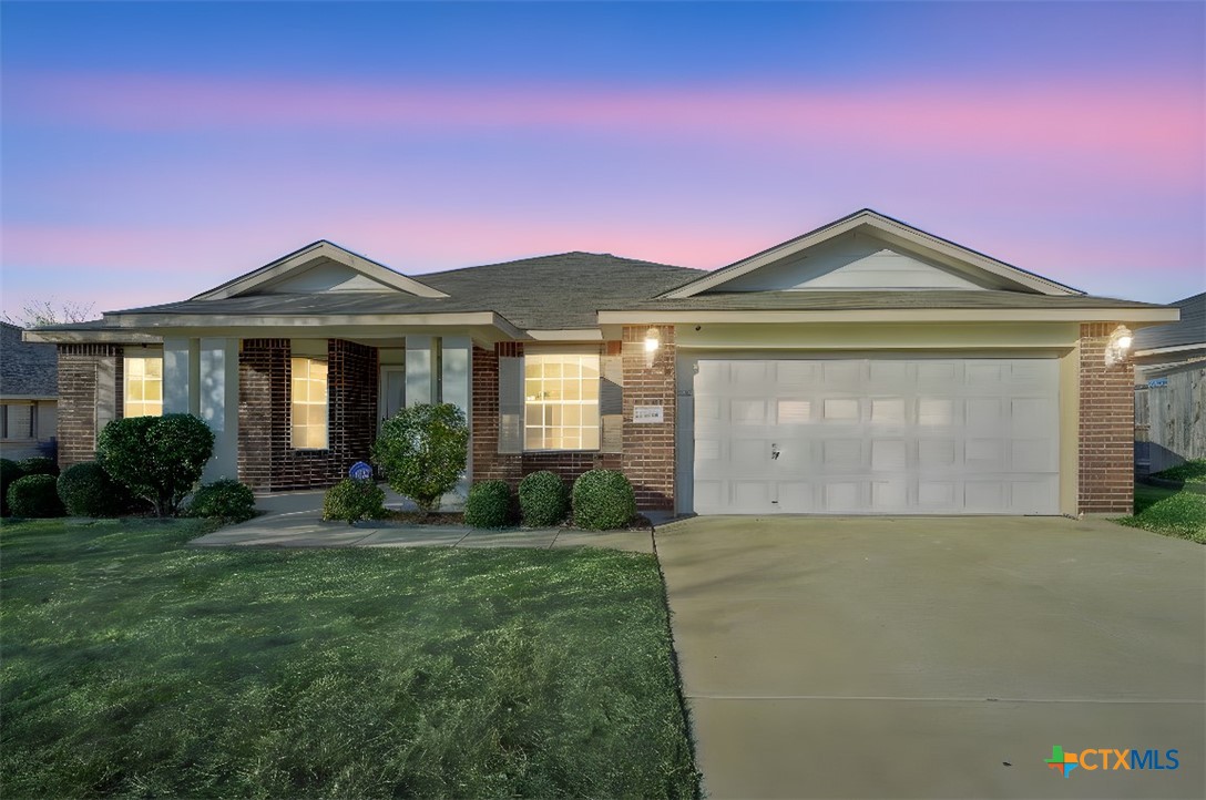 2304 Omaha Drive Property Photo 1