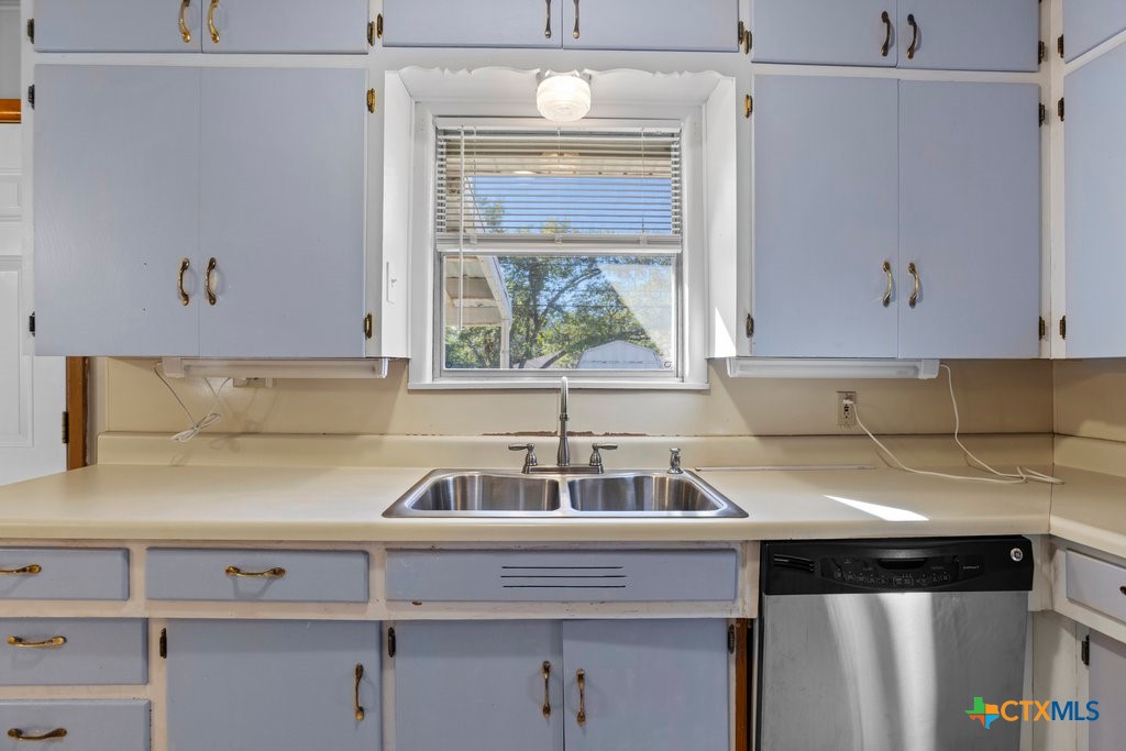 2014 S 47th Street Property Photo 1