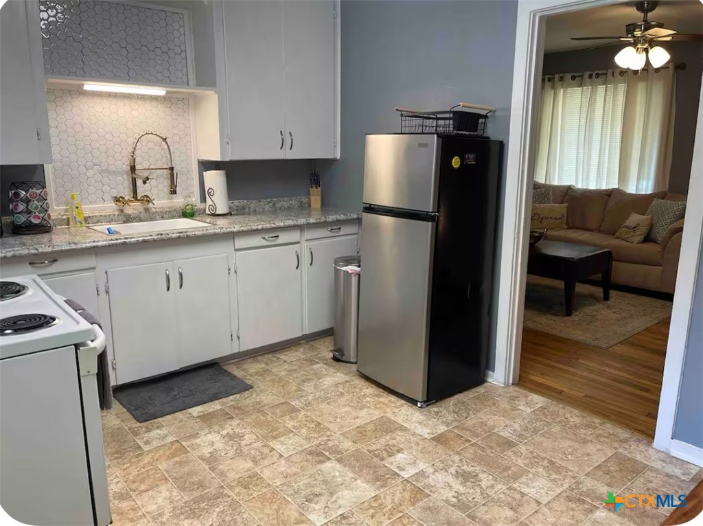 284 Perryman Street Property Photo 7