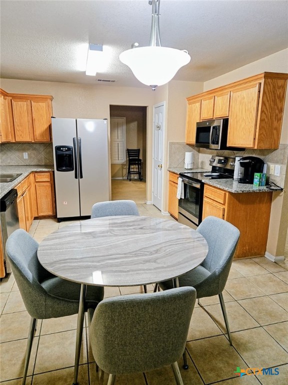 3403 Thunder Creek Drive Property Photo 9