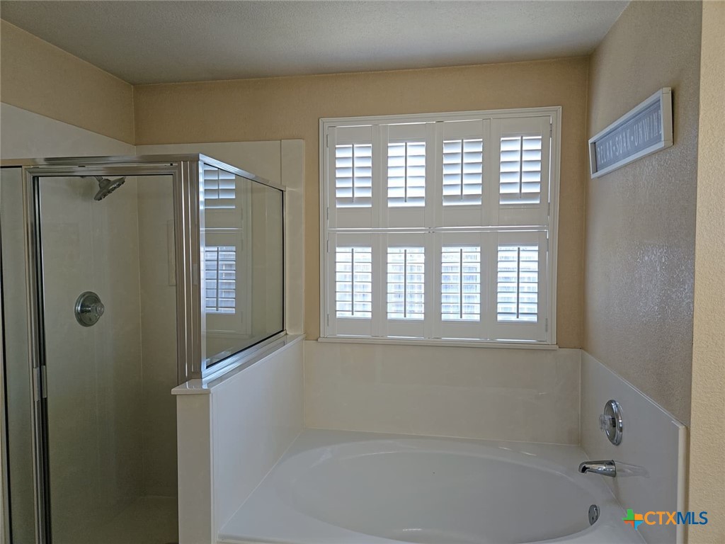 3403 Thunder Creek Drive Property Photo 17