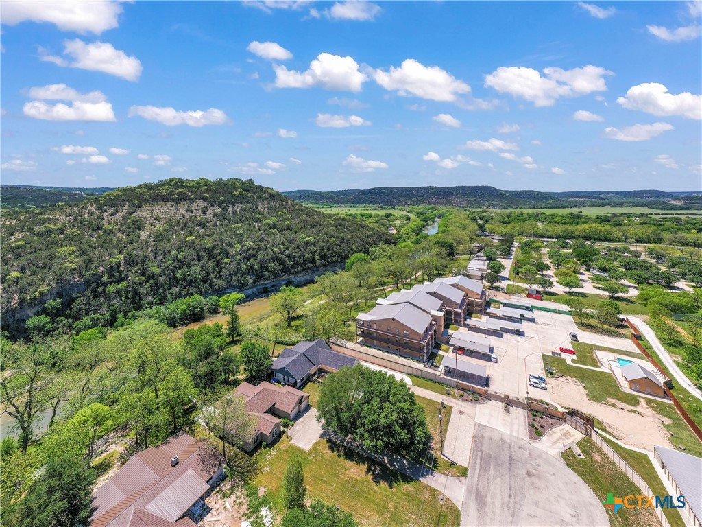 540 River Run Property Photo 15