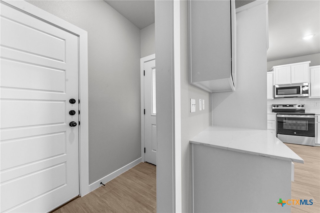 4627 Kings Crossing Boulevard Property Photo 11