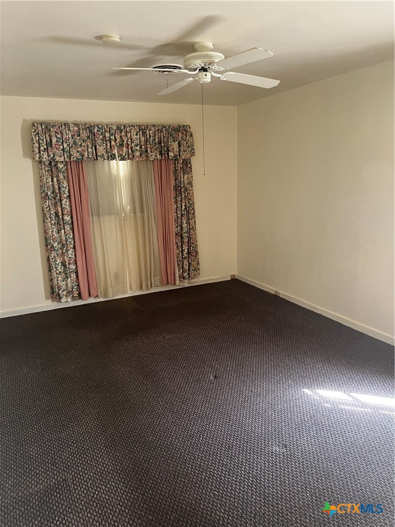 206 W Young Property Photo 10
