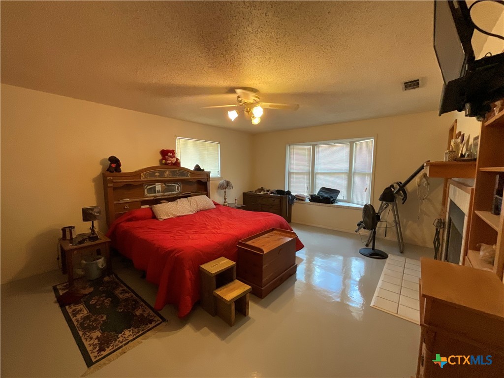 389 Hausmann Road Property Photo 42