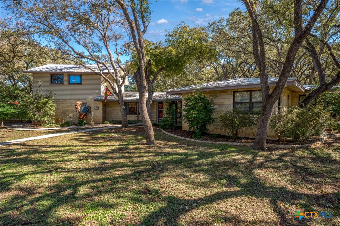 102 Zornia Drive Property Photo 1