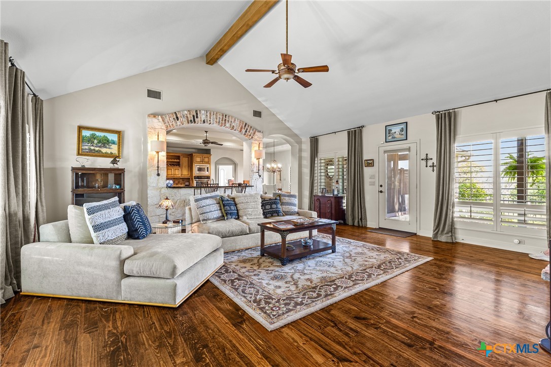 204 Kendall Jackson Property Photo 32