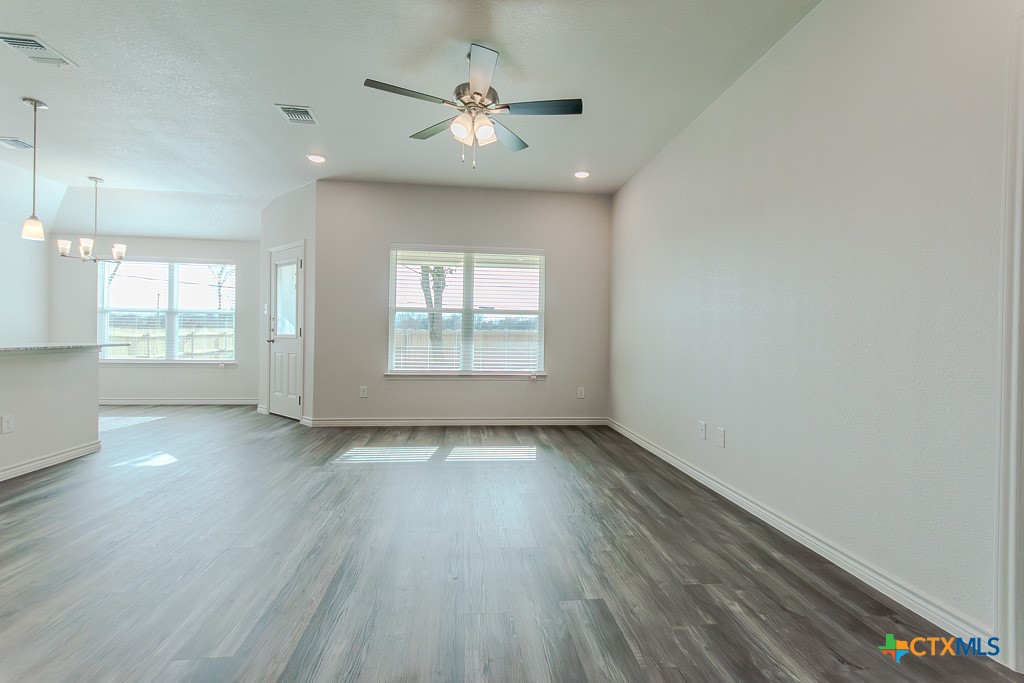 1104 Karen Drive Property Photo 6