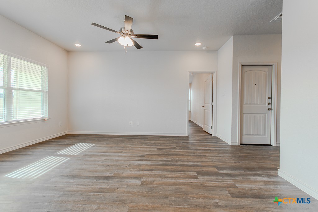 1104 Karen Drive Property Photo 12
