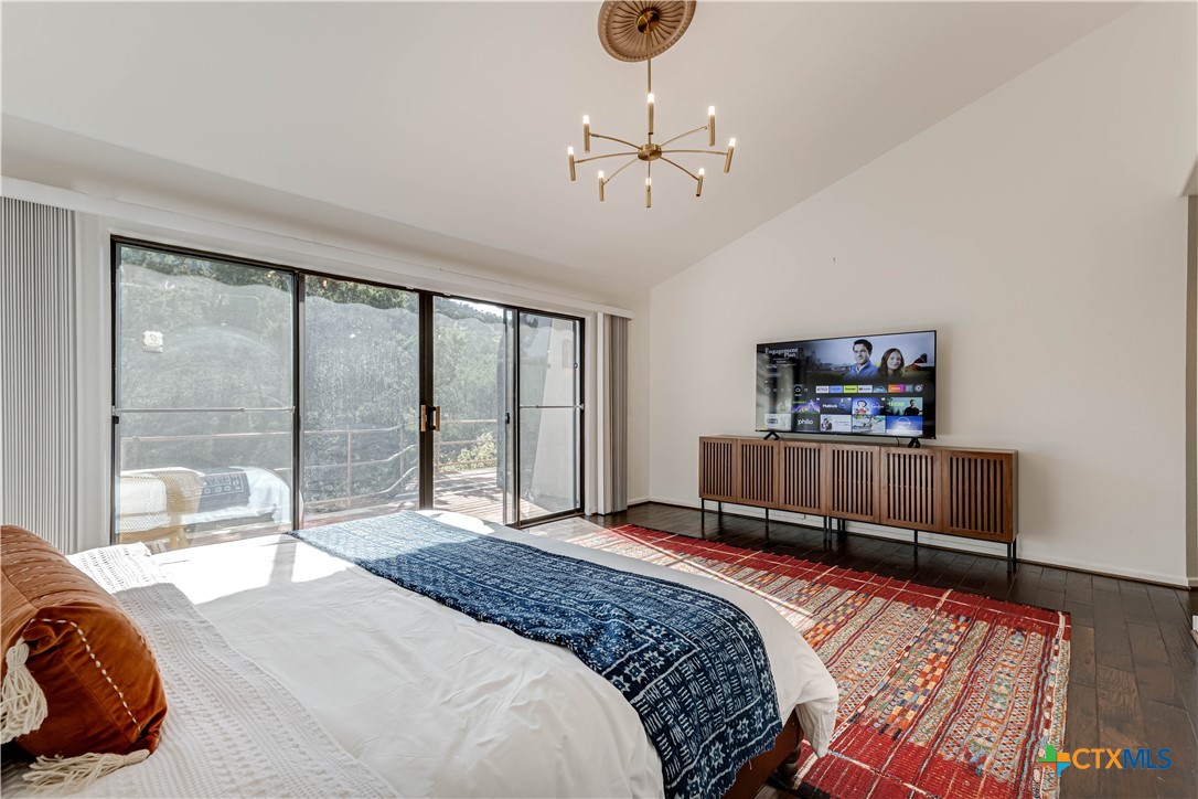1078/1081 Hillside View Property Photo 19