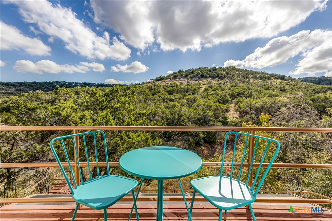 1078/1081 Hillside View Property Photo 44