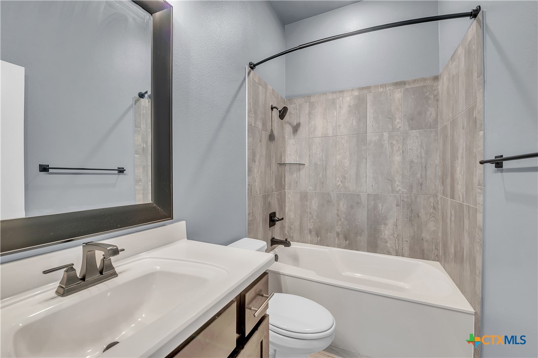 2909 Torino Reale Avenue Property Photo 17