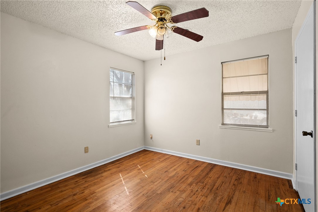 302 Easy St Property Photo 14