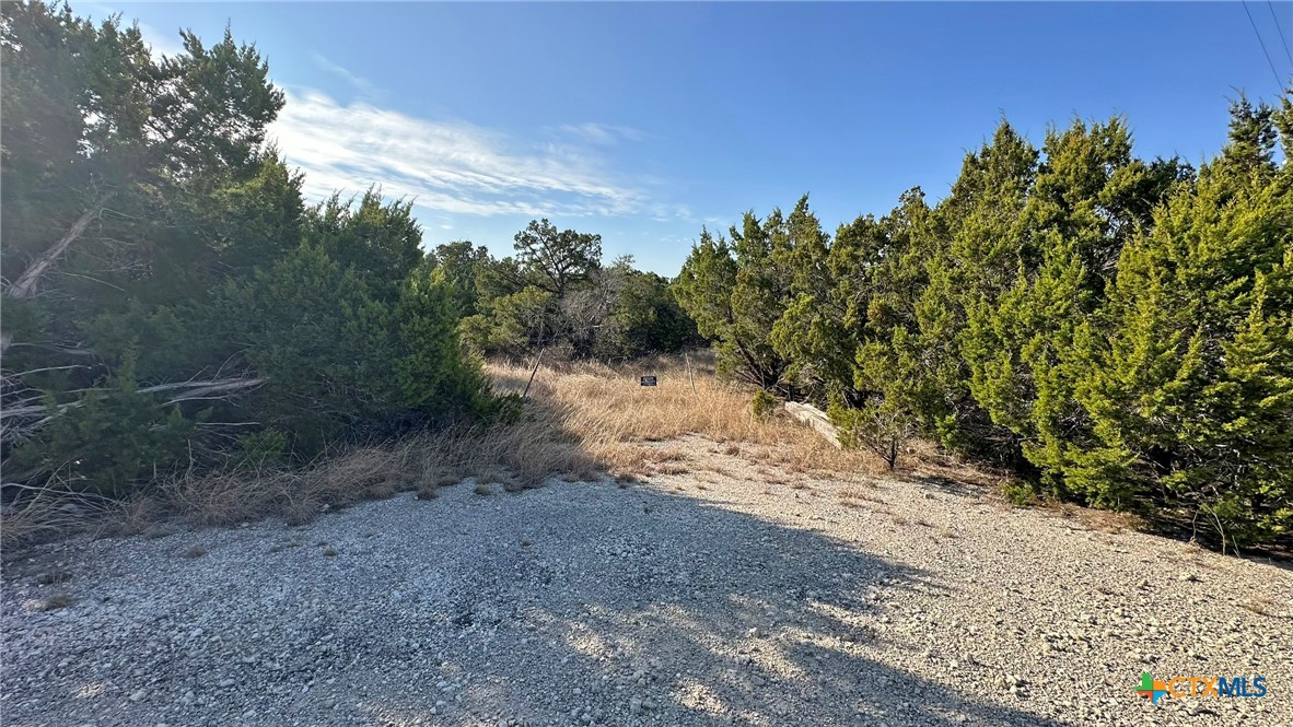 109 S High Circle Property Photo 3