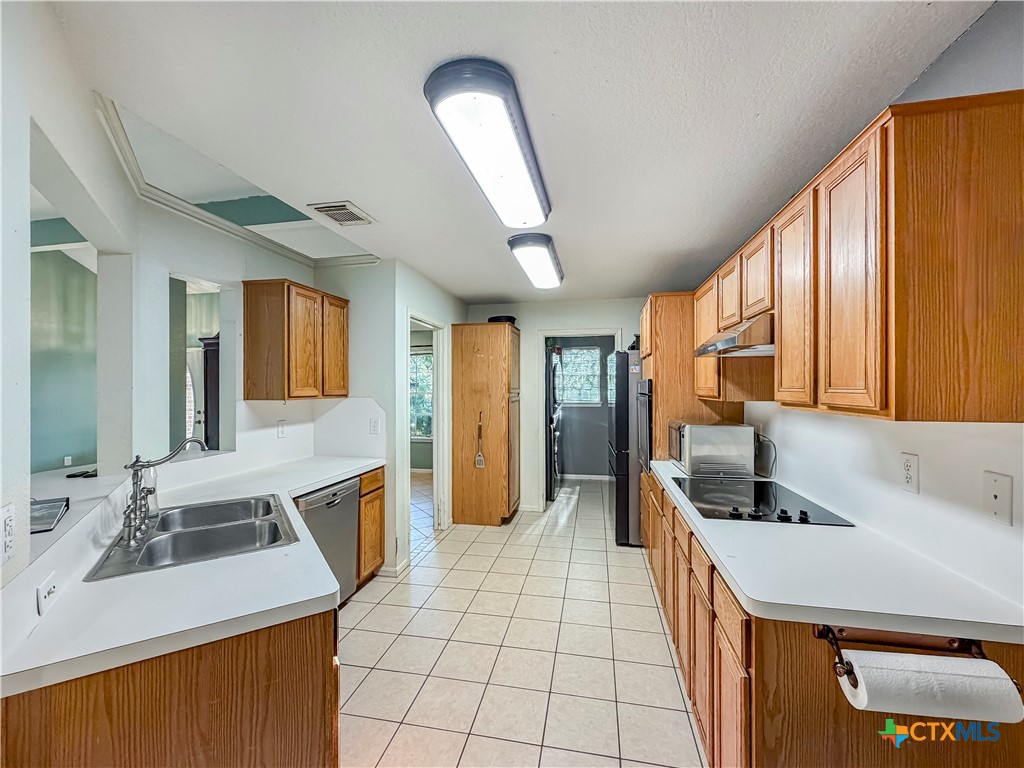 2741 Connie Drive Property Photo 8
