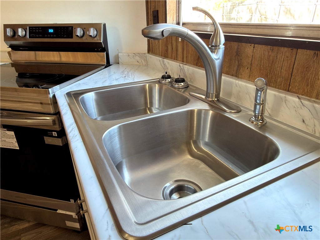 3807 Lands End Court Property Photo 7