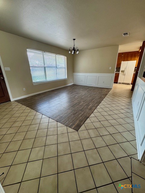 1301 Fieldcrest Property Photo 3