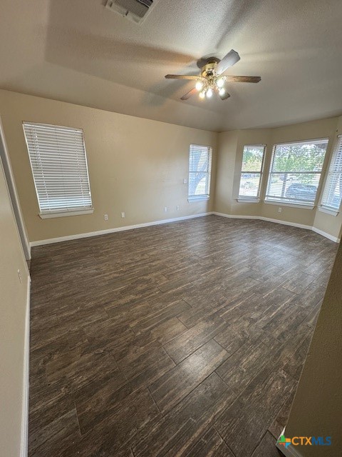 1301 Fieldcrest Property Photo 15