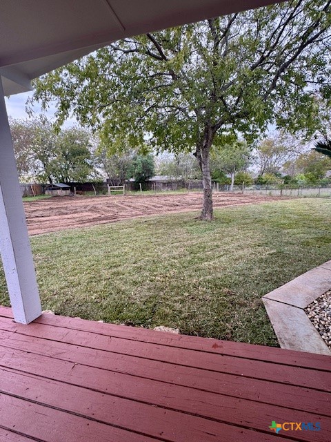 1301 Fieldcrest Property Photo 19