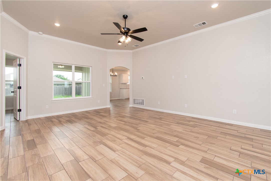 2558 Cowgirl Trail Property Photo 6