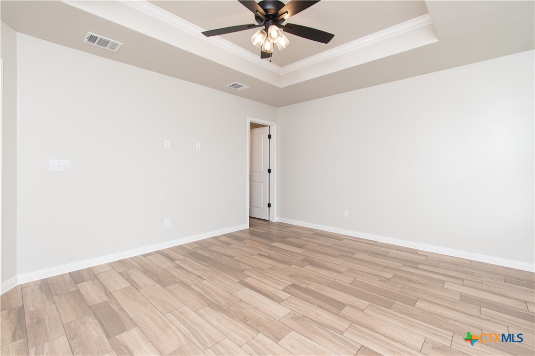 2558 Cowgirl Trail Property Photo 12