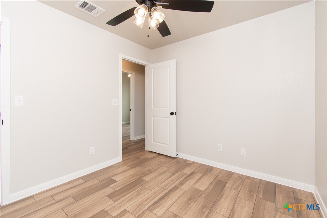 2558 Cowgirl Trail Property Photo 18