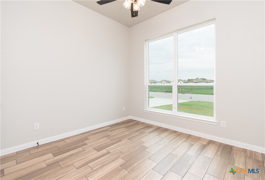 2558 Cowgirl Trail Property Photo 19