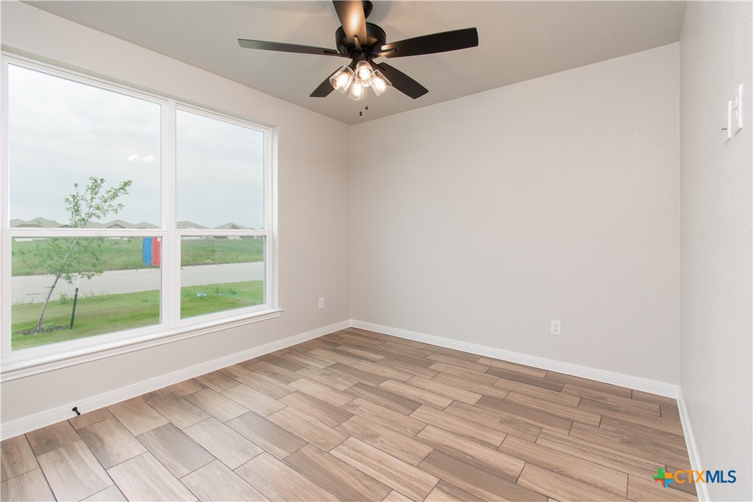 2558 Cowgirl Trail Property Photo 23