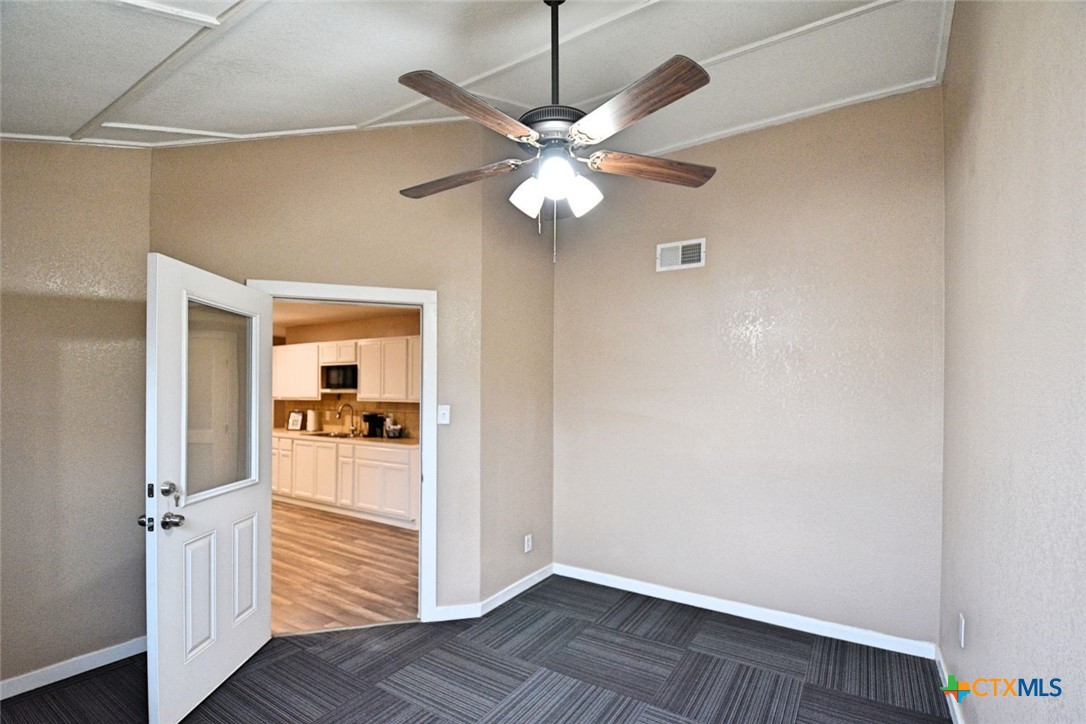 1111 N Walnut Avenue 303 Property Photo 6