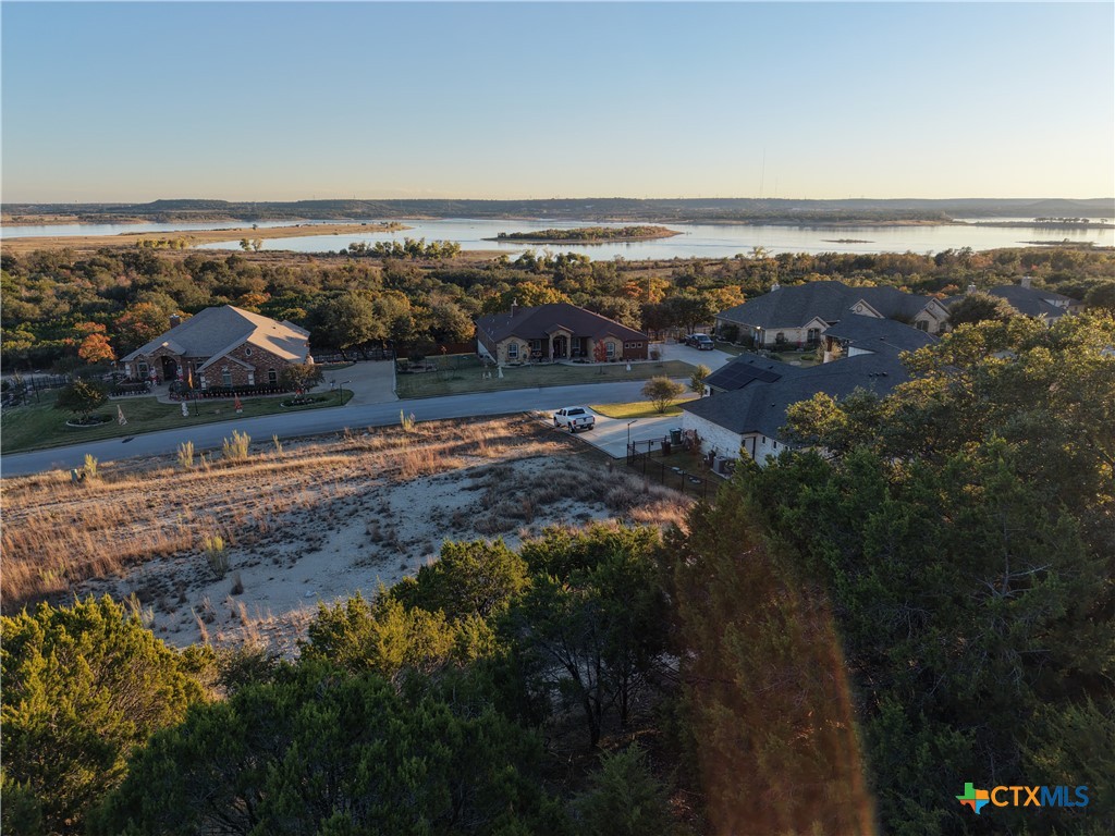 3419 Shoreline Drive Property Photo 1