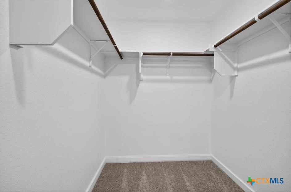 1915 Meridian Loop Property Photo 26