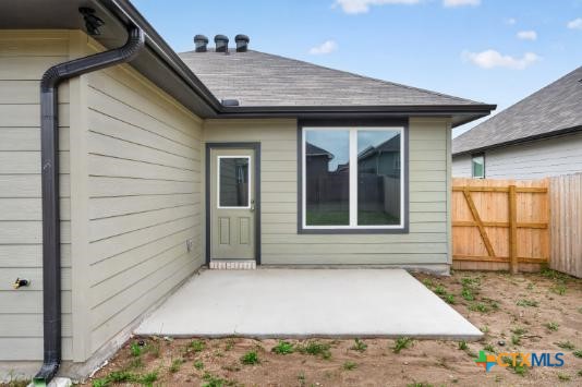 1915 Meridian Loop Property Photo 27