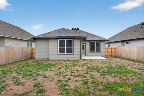 1915 Meridian Loop Property Photo 28