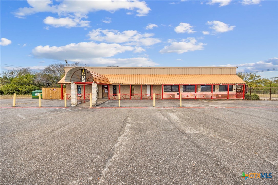 1505 E Veterans Memorial Boulevard Property Photo 1