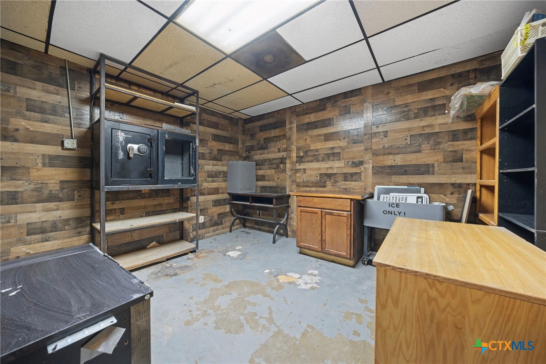1505 E Veterans Memorial Boulevard Property Photo 21
